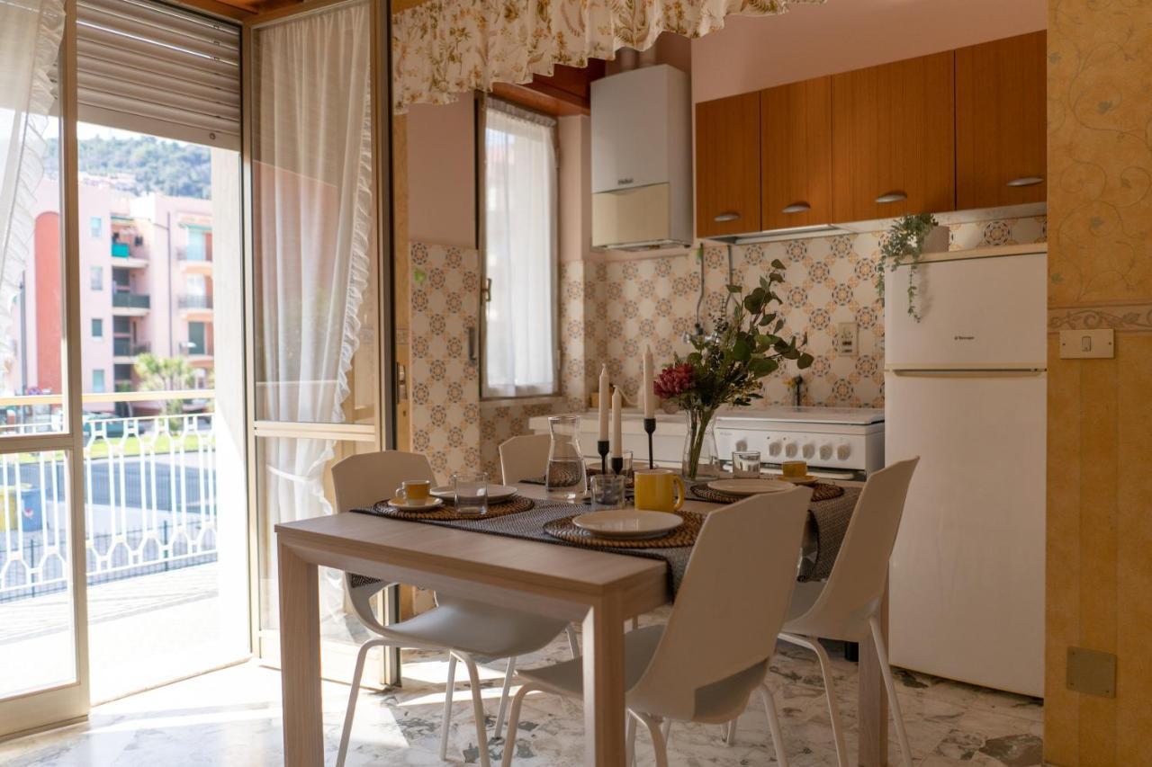 Pietra Ligure Downtown Convenience -Free Parking Daire Dış mekan fotoğraf